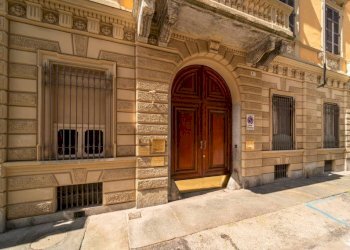 Facciata - Appartamento via Santa Giulia, 68, Torino (zona Vanchiglia) - foto 2