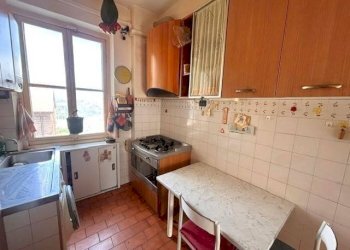 Cucina - Bilocale via Antonio Burlando, 27, Genova (zona Staglieno) - foto 7