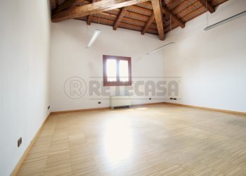 ufficio.jpg - Office Via Venezia 6, Montebello Vicentino - photo 3