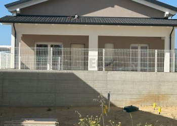 4d369a9e-03b0-4ab3-8b2e-64879ea98c02.jpg - Villa Viale Europa, Catanzaro - foto 3