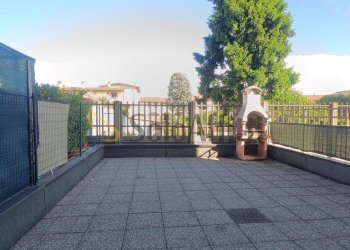 patio.jpg - Two-room apartment Via Divisione Sforzesca, San Vittore Olona - photo 4