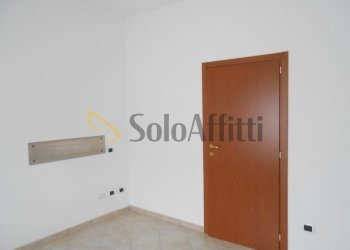 CAMERA 2 - Three-room apartment Via Gramsci 2, San Martino Siccomario - photo 9