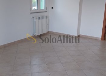 20230802_183405.jpg - Three-room apartment Via Gramsci 2, San Martino Siccomario - photo 17