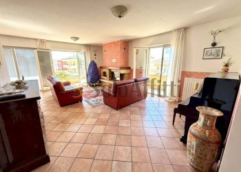 SOGGIORNO.jpg - Four-room apartment Via Arezzo 4, Alba Adriatica - photo 2