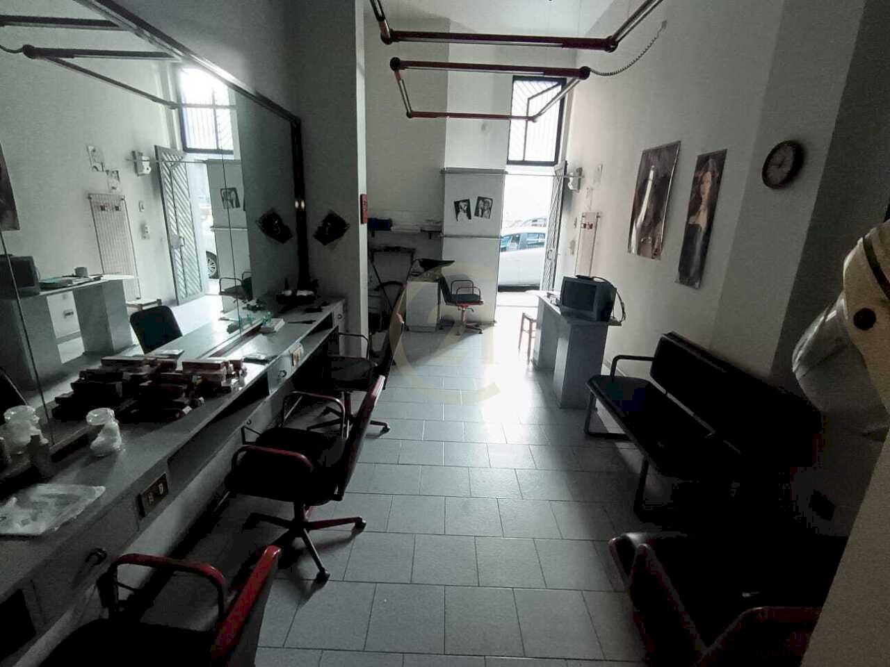 Interno 10.jpg - Male - Female Hairdressers Via Circumvallaz 250, Paternò - photo 2