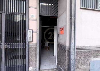Esterno.jpg - Male - Female Hairdressers Via Circumvallaz 250, Paternò - photo 5