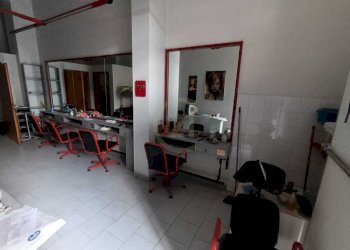 Interno 2.jpg - Male - Female Hairdressers Via Circumvallaz 250, Paternò - photo 12