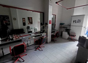 Interno 12.jpg - Male - Female Hairdressers Via Circumvallaz 250, Paternò - photo 18