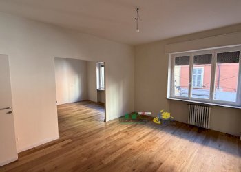 tempImageKNgtA0.jpg - Apartment Strada Giuseppe Garibaldi 22B, Parma - photo 4