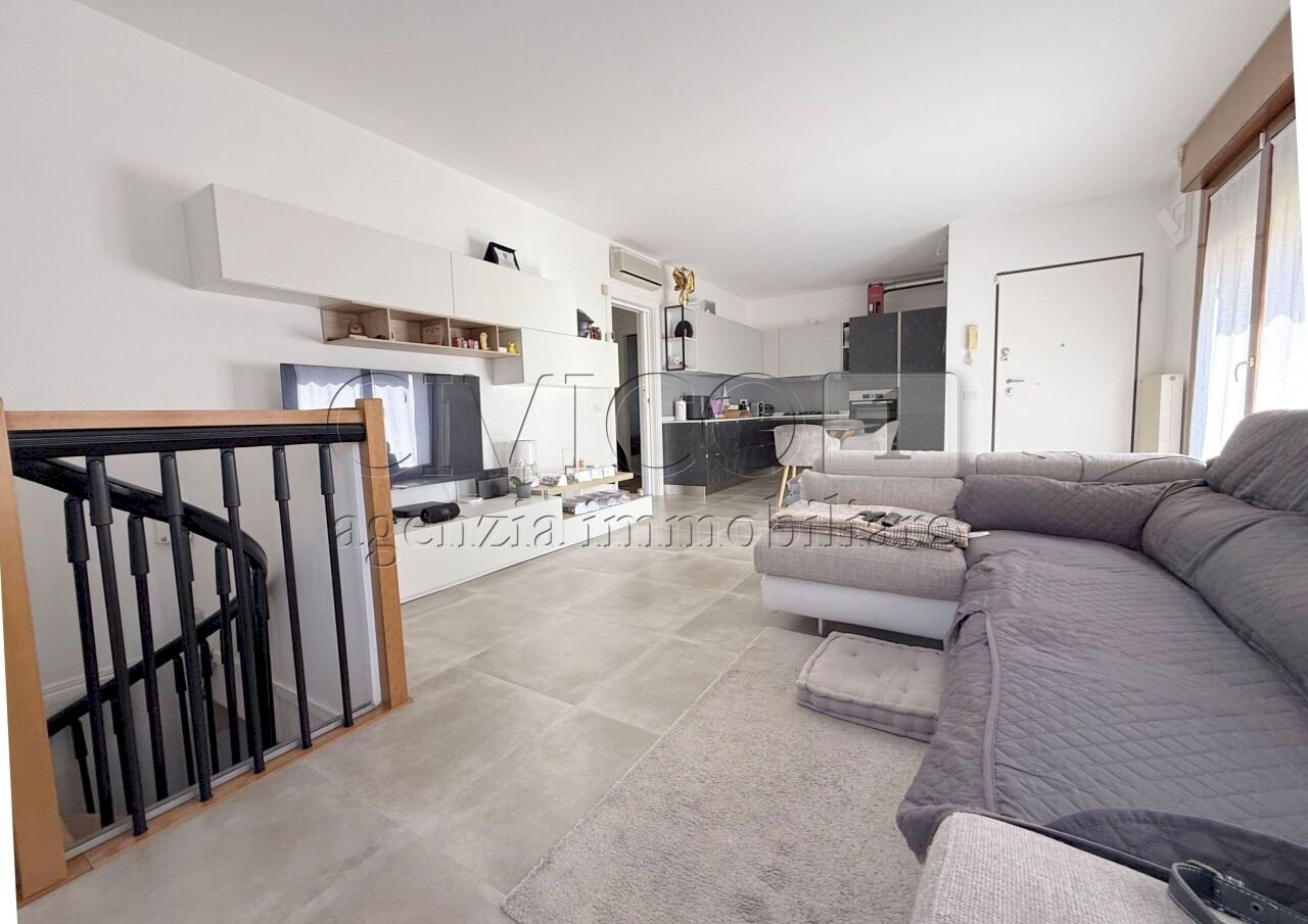 BICAMERE BISERVIZI CON TAVERNA E TERRAZZO ABITABIL - Apartment Via Udine 22, Torri di Quartesolo - photo 2