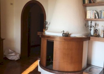 ca9.jpg - Villa Castelnuovo Magra - foto 9