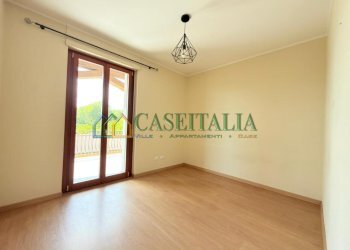 10.jpg - Quadrilocale Ivrea - foto 8