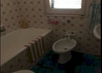 6.jpg - Townhouse at auction Via Aldo Moro 46, Carrodano - photo 5