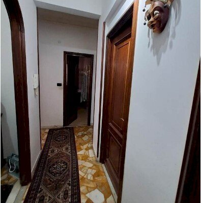 3.jpg - Apartment at auction Viale Virginia Centurione Bracelli 44a, Genova (neighborhood Marassi) - photo 2