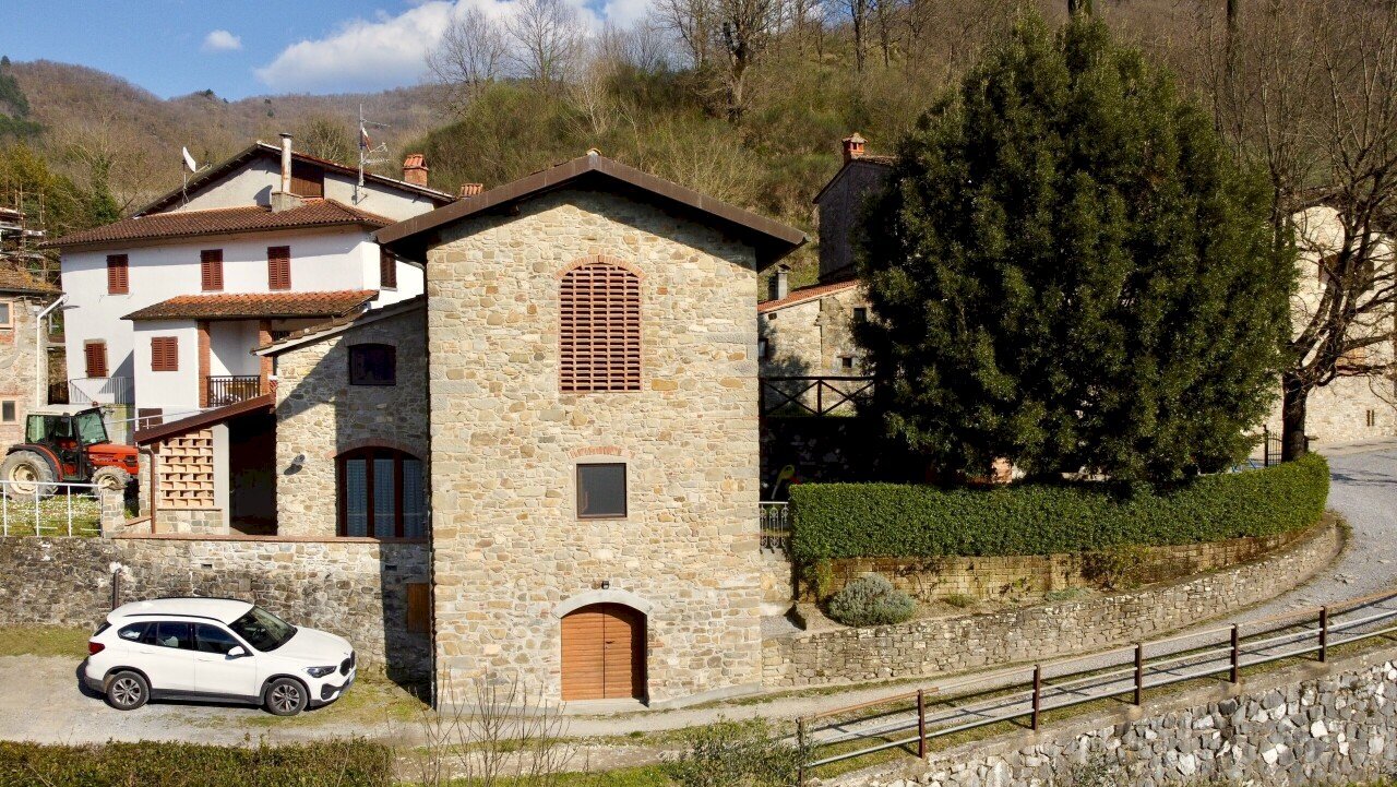 IMG_1209.jpg - Rustic Via Poggiole, Vernio - photo 2