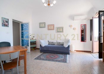12 salone 2.jpg - Four-room apartment Via Trecastagni 9, Catania - photo 12