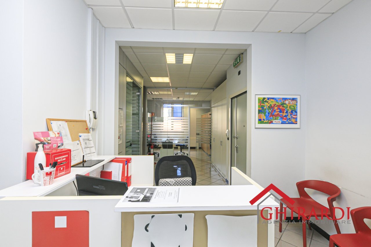 1.1 INGRESSO - Office Via Bombrini, Genova (neighborhood Sampierdarena) - photo 3