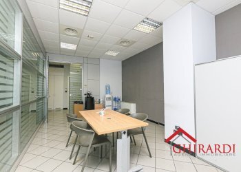 2.2 UFFICIO 1.jpg - Ufficio Via Bombrini, Genova (zona Sampierdarena) - foto 4