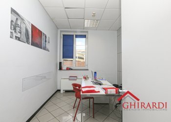 5.0 UFFICIO 4.jpg - Ufficio Via Bombrini, Genova (zona Sampierdarena) - foto 12