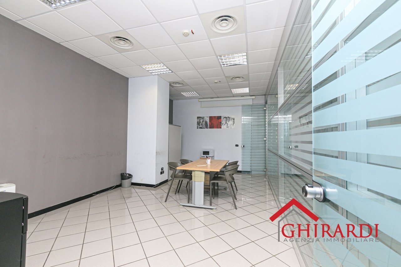 2.0 UFFICIO 1 - Office Via Bombrini, Genova (neighborhood Sampierdarena) - photo 3