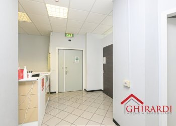 1.2 INGRESSO.jpg - Ufficio Via Bombrini, Genova (zona Sampierdarena) - foto 3