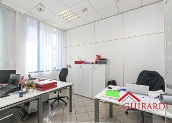 6.0 UFFICIO 5.jpg - Ufficio Via Bombrini, Genova (zona Sampierdarena) - foto 17