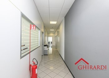 8.0 CORRIDOIO.jpg - Ufficio Via Bombrini, Genova (zona Sampierdarena) - foto 23