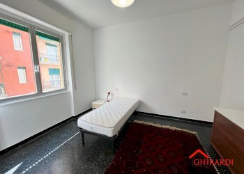 5.1 camera3.jpg - Apartment VIA LODOVICO CALDA 11, Genova (neighborhood Sestri Ponente) - photo 17