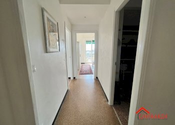 8.0 corridoio.jpg - Apartment VIA LODOVICO CALDA 11, Genova (neighborhood Sestri Ponente) - photo 24