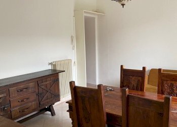 Interni appartamento - zona giorno - Three-room apartment Via Monte Nero 26, Como - photo 5