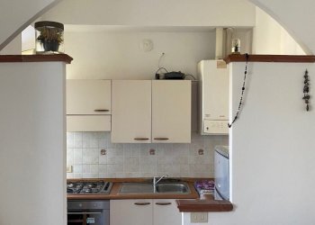 Interni appartamento - cucina a vista - Three-room apartment Via Monte Nero 26, Como - photo 9