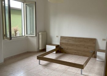 Interni appartamento - grande camera da letto - Three-room apartment Via Monte Nero 26, Como - photo 14
