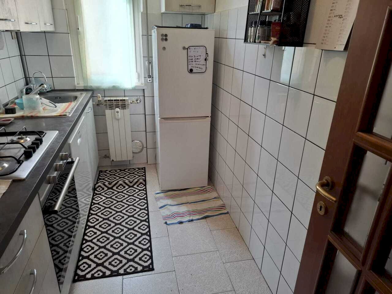 WhatsApp Image 2026-05-08 at 11.32.06 (1).jpg - Three-room apartment Via Enrico Toti 10, Carate Brianza - photo 1