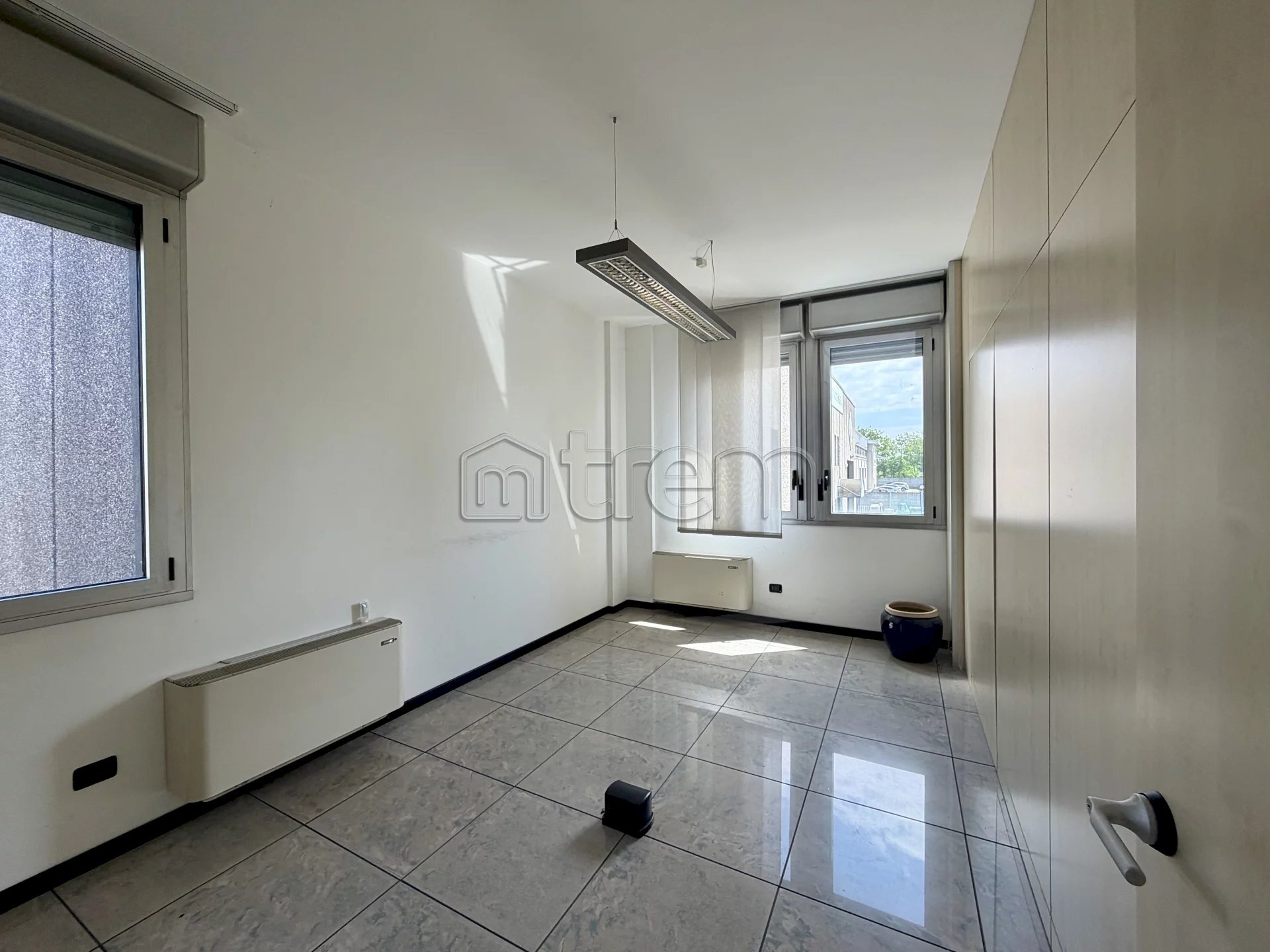 Office Via Alcide De Gasperi, Rho - photo 1
