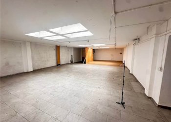 Warehouse VIA DANTE 30, Erba - photo 2