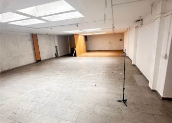 Warehouse VIA DANTE 30, Erba - photo 3