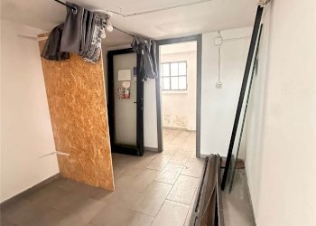 Warehouse VIA DANTE 30, Erba - photo 4
