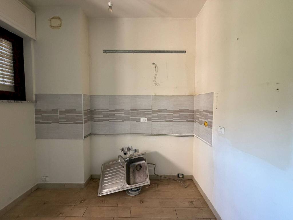 Two-room apartment Torino (neighborhood Mirafiori Sud) - photo 2