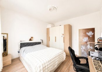 Three-room apartment Asti - photo 12
