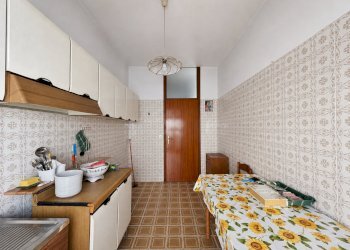 Three-room apartment Asti - photo 6