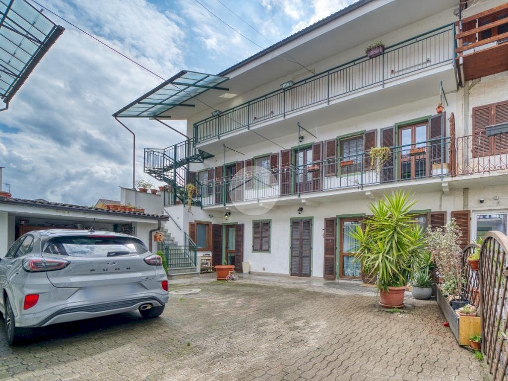 Apartment Via canonico pio rolla, Giaveno - photo 1