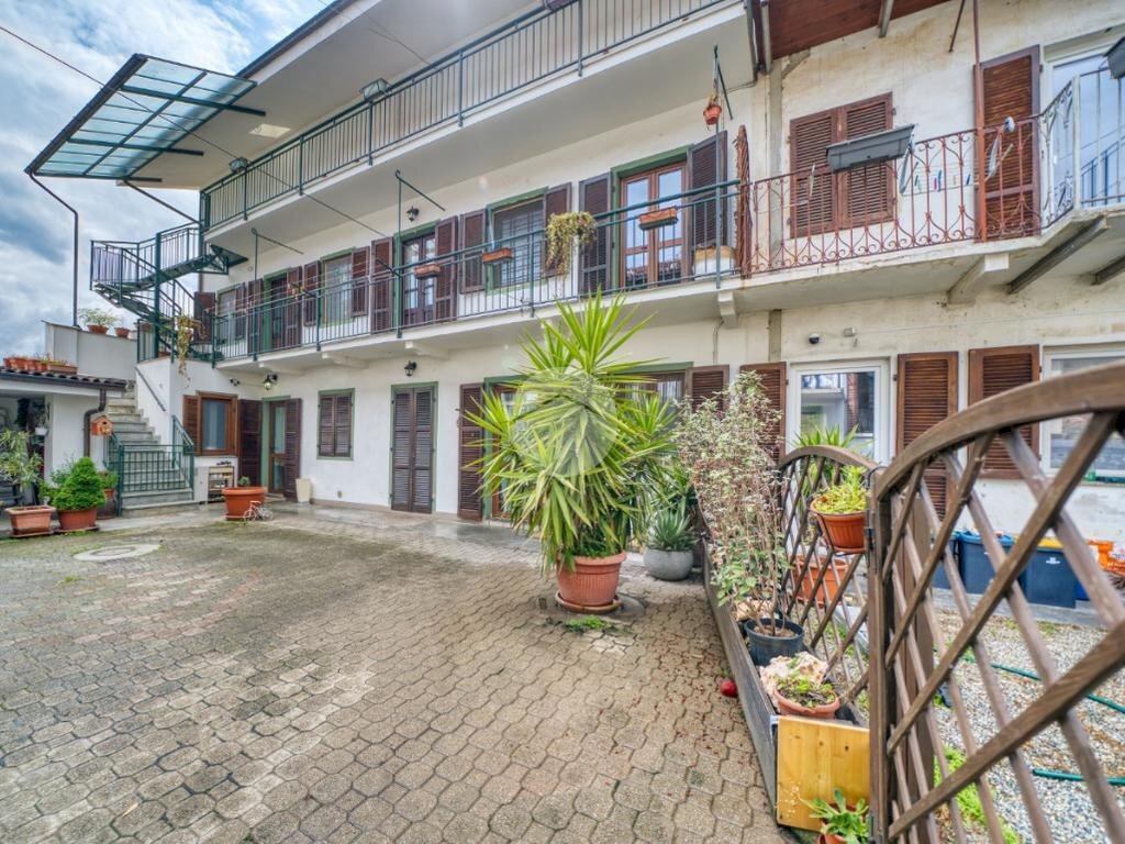 Apartment Via canonico pio rolla, Giaveno - photo 3