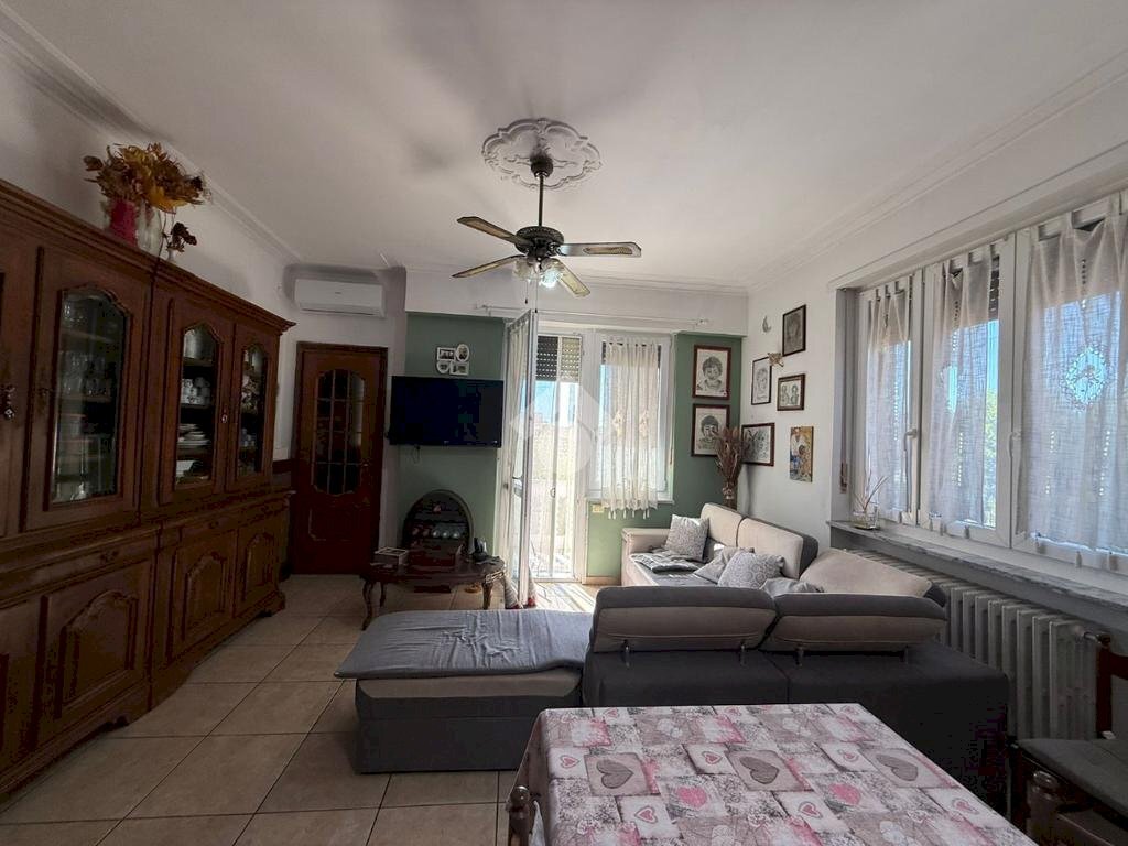 Four-room apartment Via Edoardo Calvi, Candiolo - photo 3