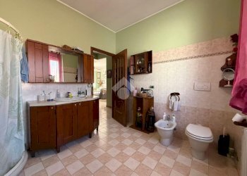 Four-room apartment Via Edoardo Calvi, Candiolo - photo 13