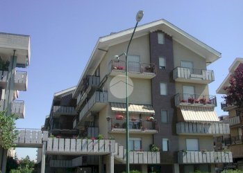 Three-room apartment Via nenni, Orbassano - photo 1
