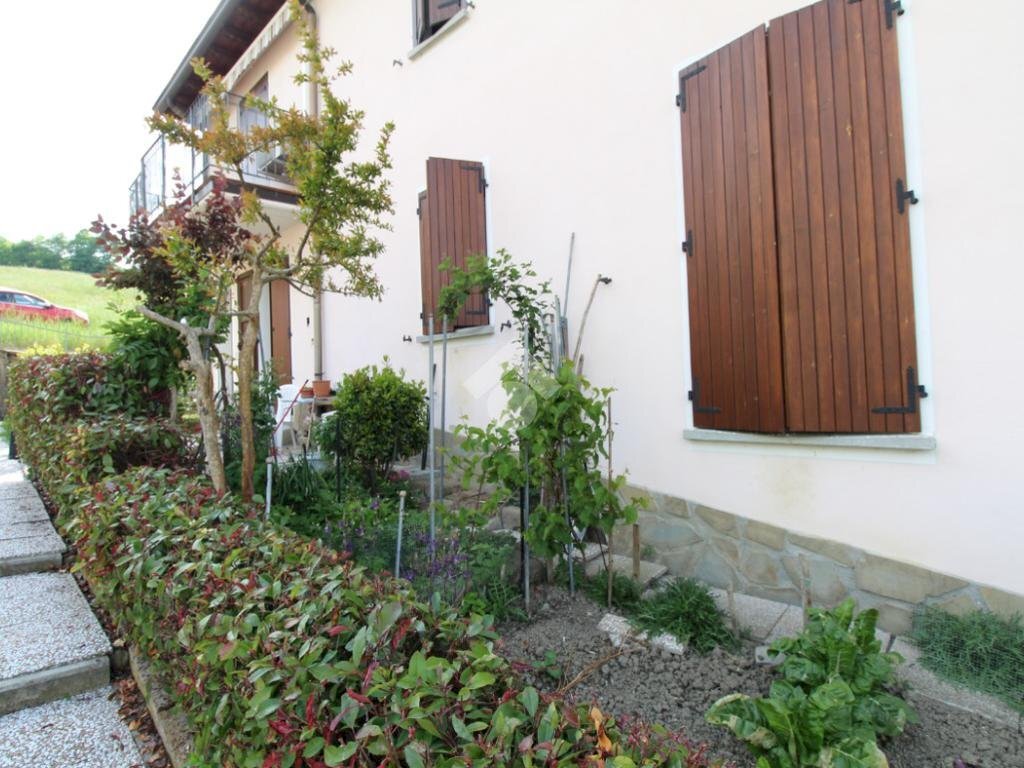 Three-room apartment Via Roma, Toano - photo 3