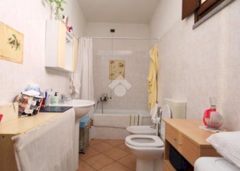 Three-room apartment Via Roma, Toano - photo 19