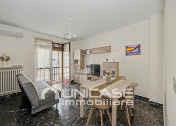 Two-room apartment via Vigone, 34, Pinerolo - photo 1
