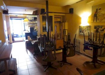 Shop Via Palestro, 48, Genova (neighborhood Castelletto) - photo 14