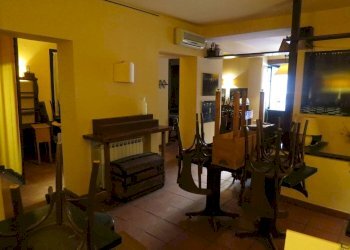 Shop Via Palestro, 48, Genova (neighborhood Castelletto) - photo 15